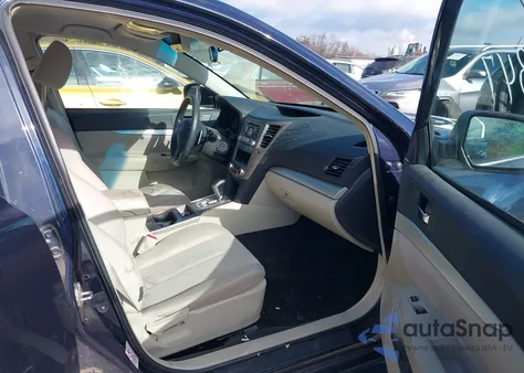 2013 Subaru Legacy 2.5I z USA, uszkodzony, nr VIN 4S3BMBA62D3016412